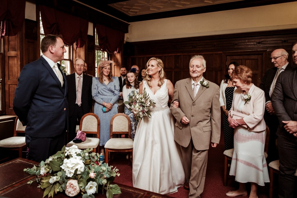 Wedding photography at Bodicote House in Banbury, the Rollright Stones and the Wild Rabbit in Kingham – Cotswolds wedding photographer