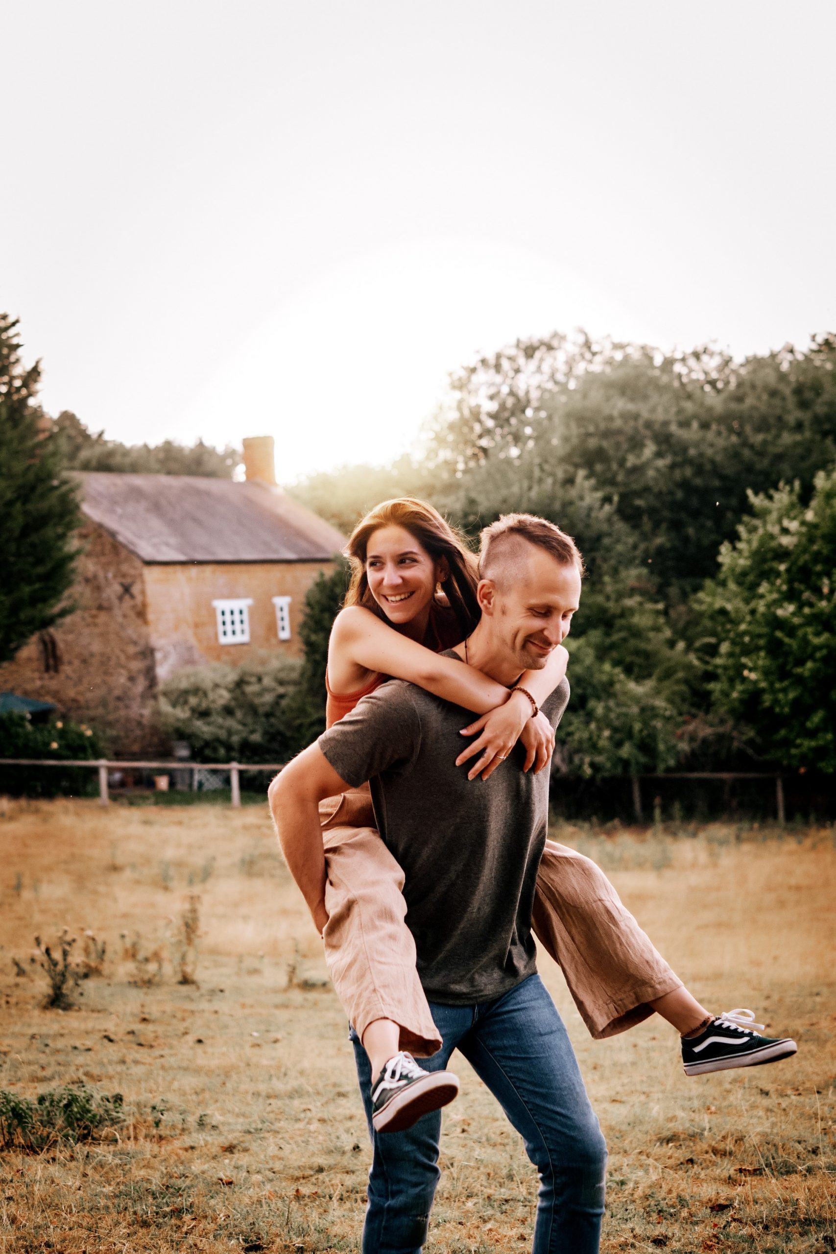 Sunset couple photoshoot near Banbury