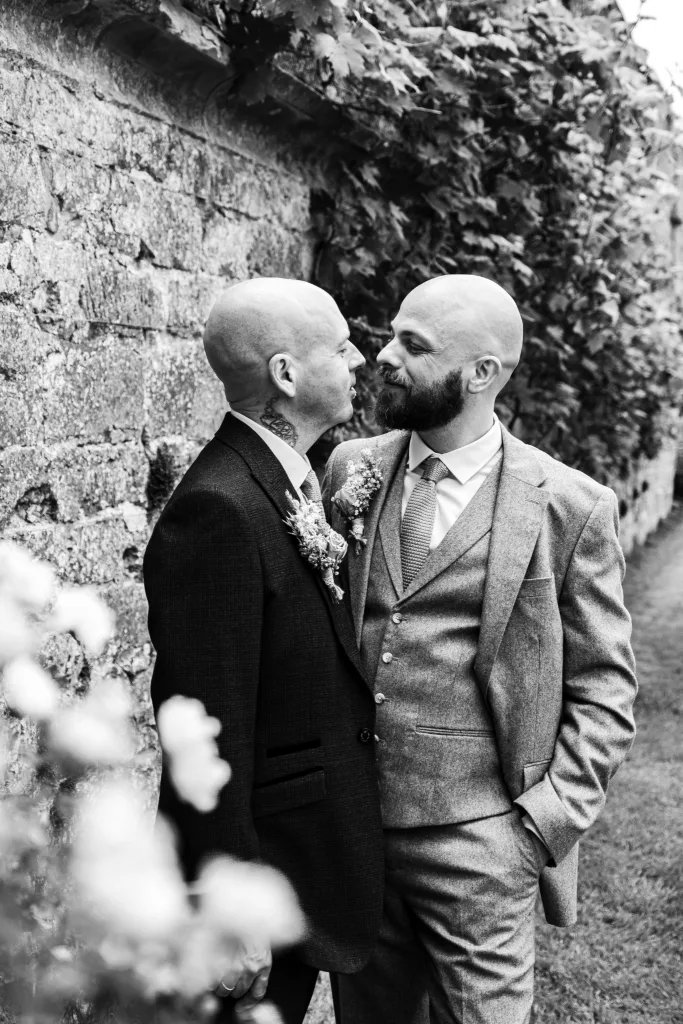 Cotswolds micro wedding in Broughton Castle and Banbury register office