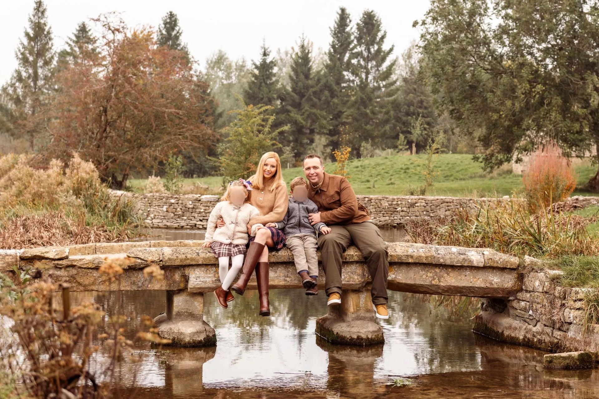 Cotswolds Lower Slaughter Autumn Fall Vacation Family Photos Barbara Asboth