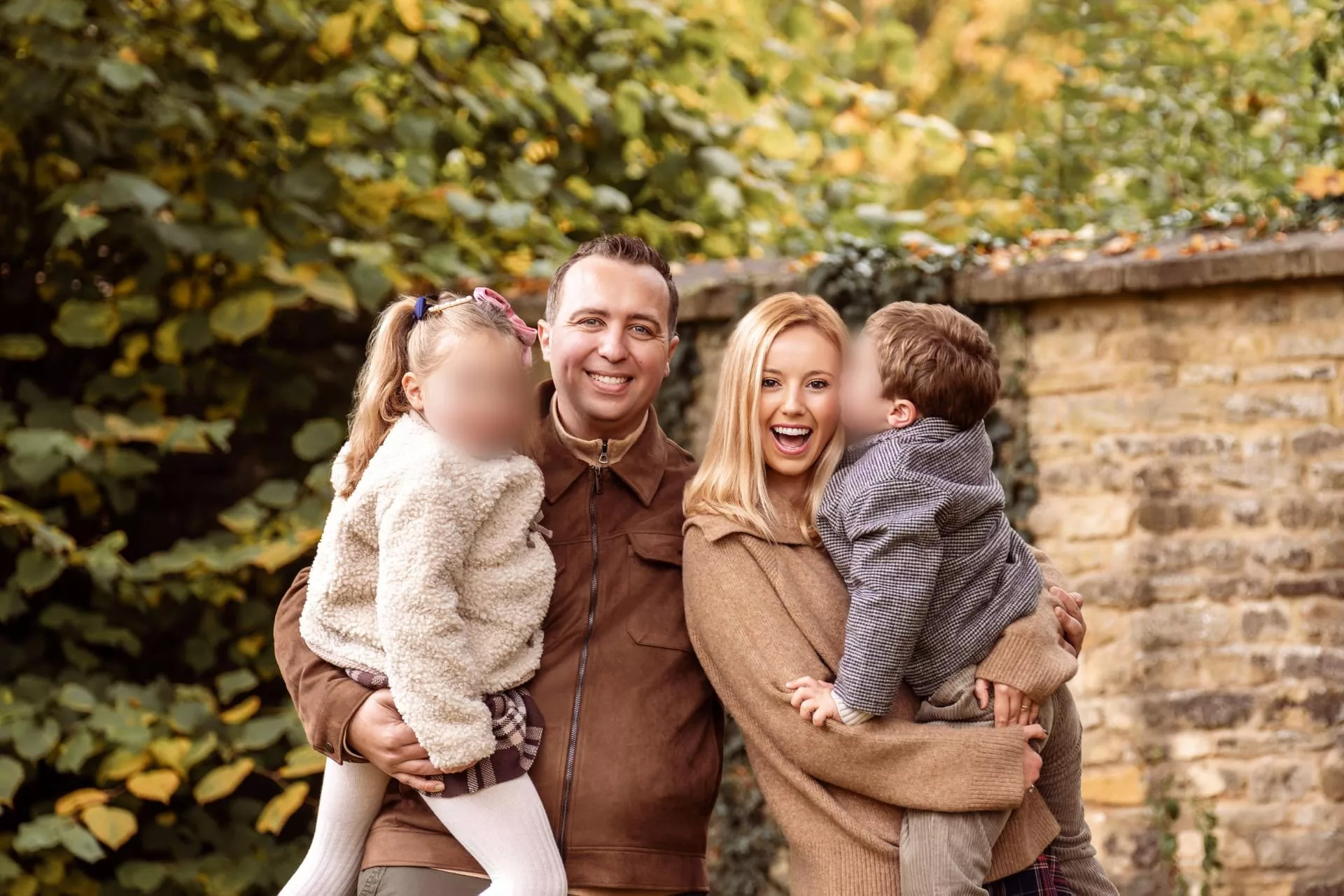 Cotswolds Lower Slaughter Autumn Fall Vacation Family Photos Barbara Asboth
